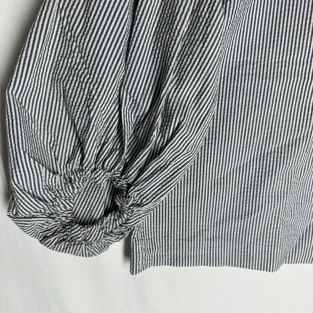BANANA REPUBLIC 2 Pc Pullover Puff Sleeve Shirt Ruffle Skirt Size XS Gray Stripe